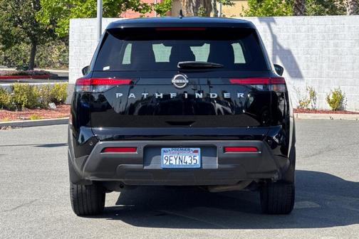 Black 2023 Nissan Pathfinder S