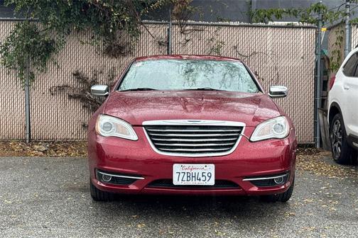 2011 Chrysler 200 Limited