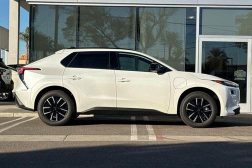 2026 Subaru Solterra Premium