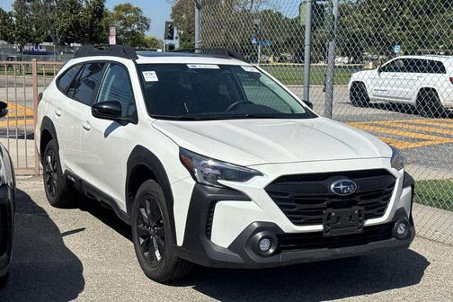 Crystal White Pearl 2025 Subaru Outback Onyx Edition