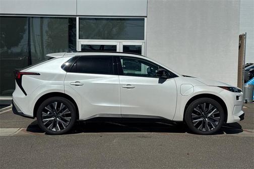 2026 Subaru Solterra Limited