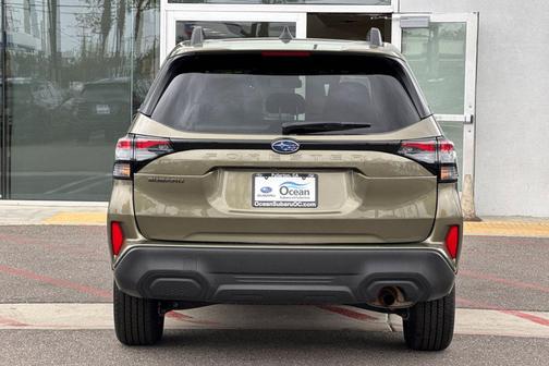 Autumn Green Metallic 2025 Subaru Forester Premium