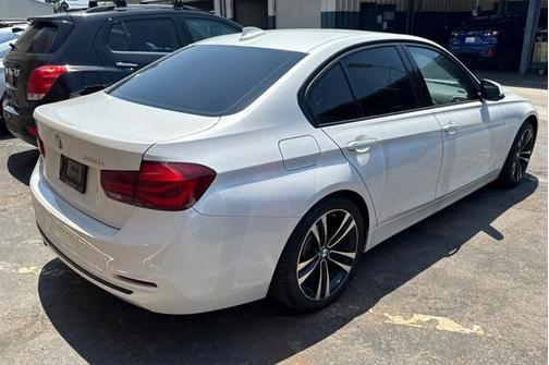 2018 BMW 330 330i