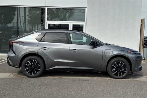 2026 Subaru Solterra Premium