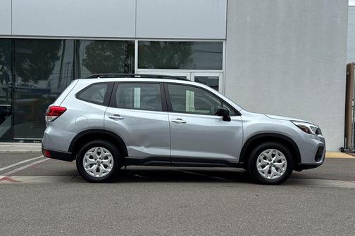 Ice Silver Metallic 2019 Subaru Forester Base