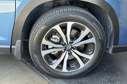 Horizon Blue Pearl 2024 Subaru Forester Limited