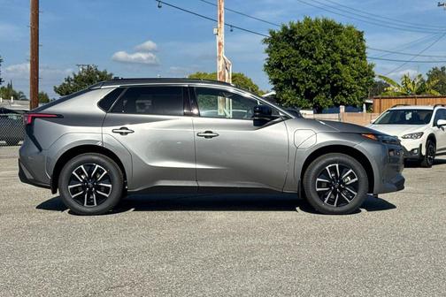 2026 Subaru Solterra Premium