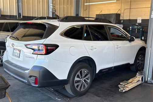 2021 Subaru Outback Premium