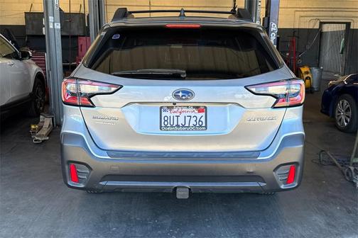 2021 Subaru Outback Premium