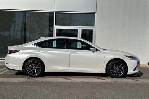 2023 Lexus ES 350 Base