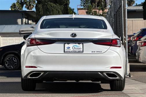 2023 Lexus ES 350 Base