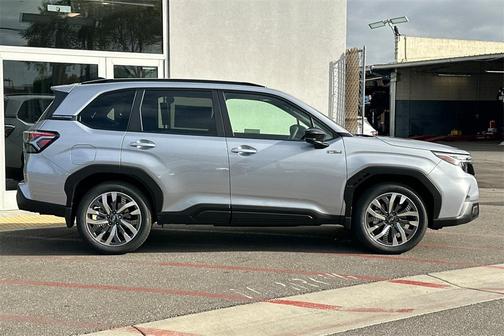 2025 Subaru Forester Hybrid Touring