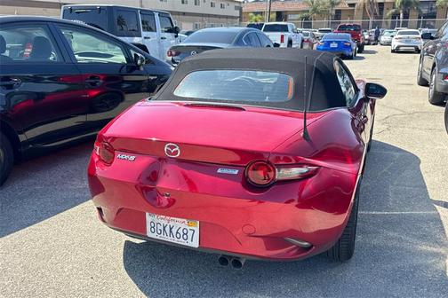 2019 Mazda MX-5 Miata Sport