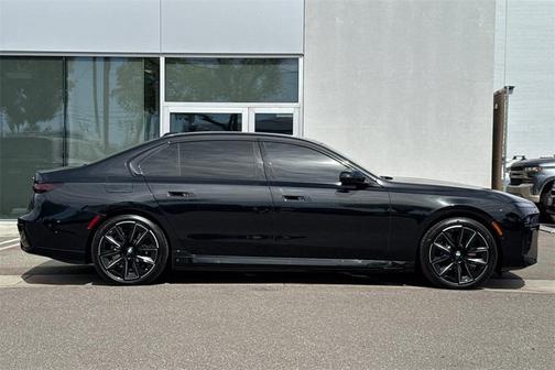 2025 BMW i7 xDrive60