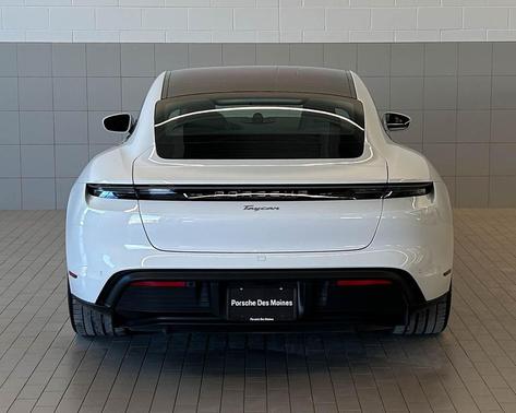 2025 Porsche Taycan 
