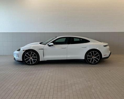 2025 Porsche Taycan 