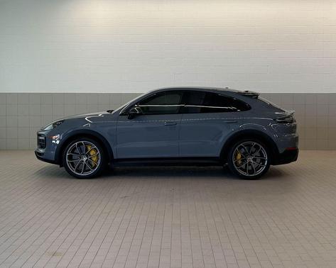 2022 Porsche Cayenne Turbo GT
