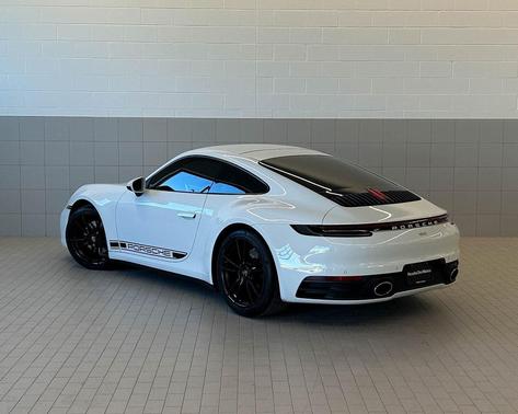 2020 Porsche 911 Carrera