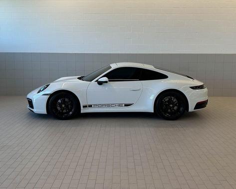 2020 Porsche 911 Carrera