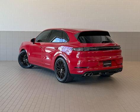 2024 Porsche Cayenne S