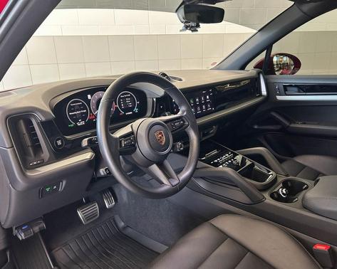 2024 Porsche Cayenne S