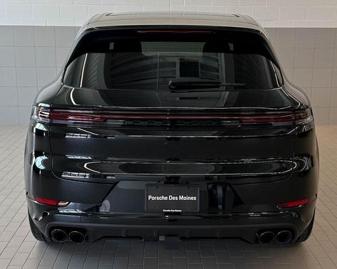 2025 Porsche Cayenne S