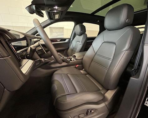 2025 Porsche Cayenne S