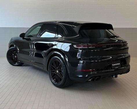 2025 Porsche Cayenne S