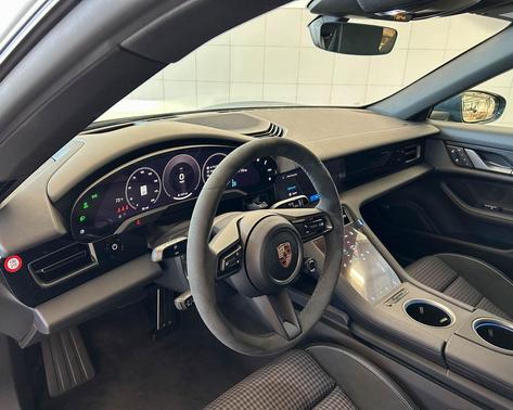 2025 Porsche Taycan 4