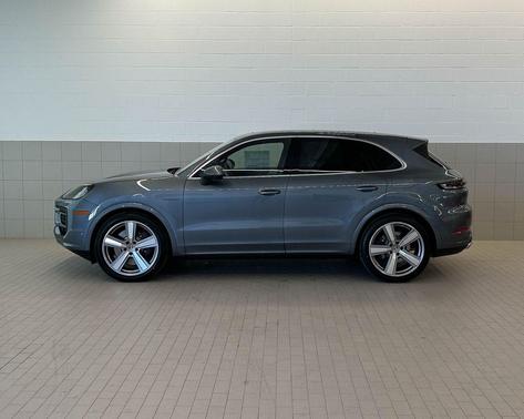 Platinum Silver Metallic 2026 Porsche Cayenne Cayenne E-Hybrid