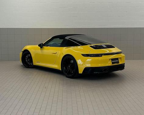 2022 Porsche 911 Targa 4 GTS