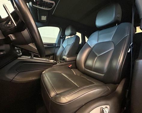 2022 Porsche Macan S