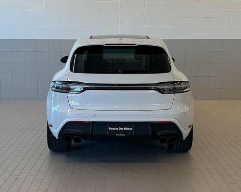 2022 Porsche Macan S