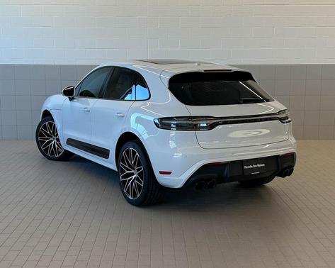 2022 Porsche Macan S