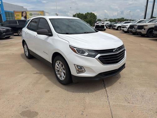 Summit White 2020 Chevrolet Equinox LS