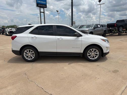 Summit White 2020 Chevrolet Equinox LS