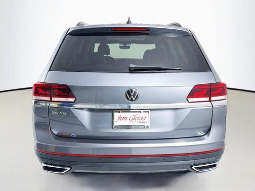 Platinum Gray Metallic 2021 Volkswagen Atlas 3.6L SE w/Technology