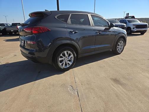 2020 Hyundai TUCSON SE