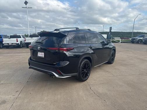 2024 Toyota Highlander XSE