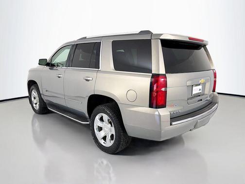 Pepperdust Metallic 2018 Chevrolet Tahoe Premier