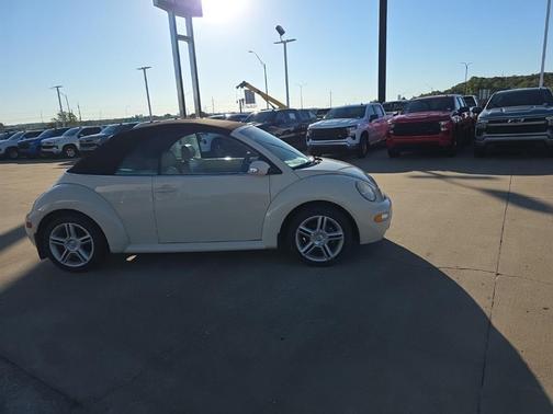 2005 Volkswagen New Beetle GLS 1.8T