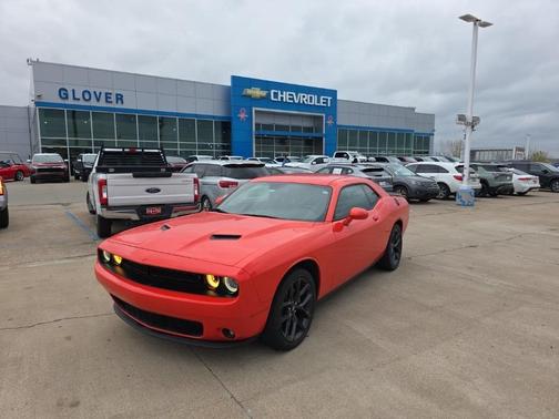 2021 Dodge Challenger SXT