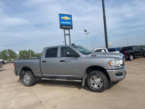 2020 RAM 2500 Tradesman Crew Cab 4X4 6'4' Box