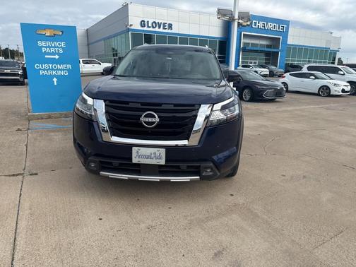 2022 Nissan Pathfinder Platinum 4WD