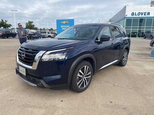 2022 Nissan Pathfinder Platinum 4WD