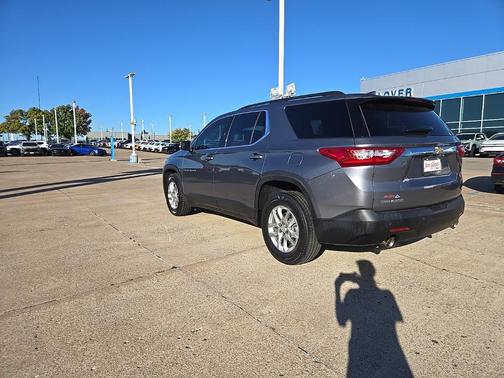 2021 Chevrolet Traverse LT Leather