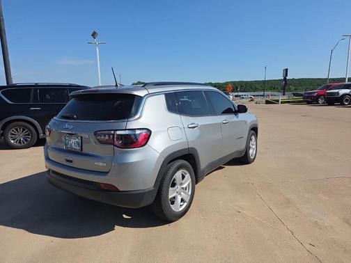 Billet Silver Metallic Clearcoat 2022 Jeep Compass Latitude