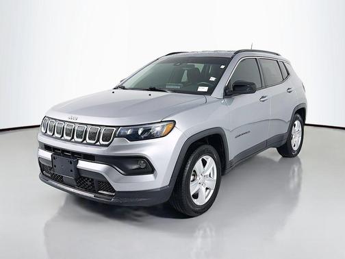Billet Silver Metallic Clearcoat 2022 Jeep Compass Latitude