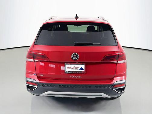 Red Metallic 2022 Volkswagen Taos 1.5T SE