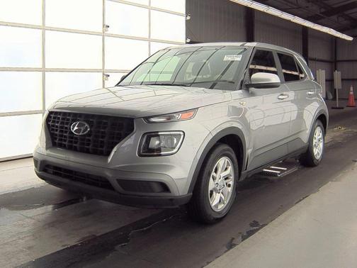 2023 Hyundai VENUE SE